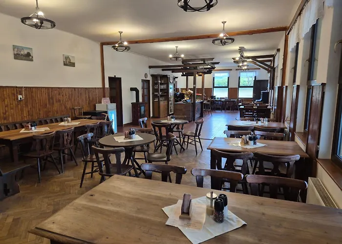 U Skokovské Báby Pensión Žehrov